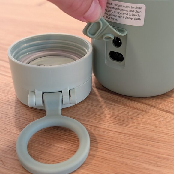 Bololo Portable Milk Warmer – Like New, Excellent Battery - Picture 7 of 10